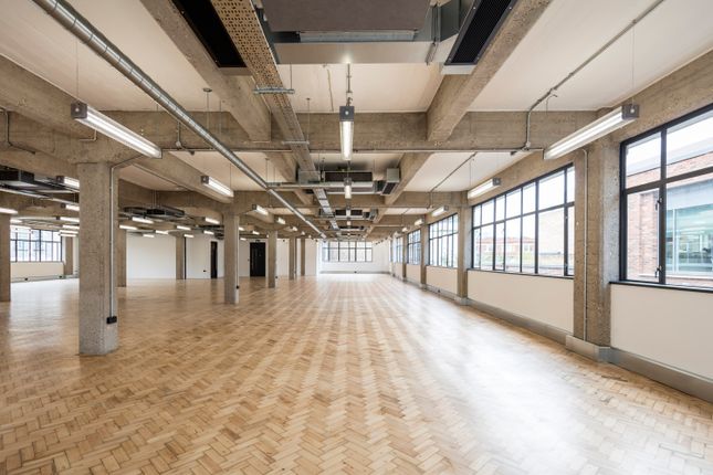 Office to let in Gee Street, London