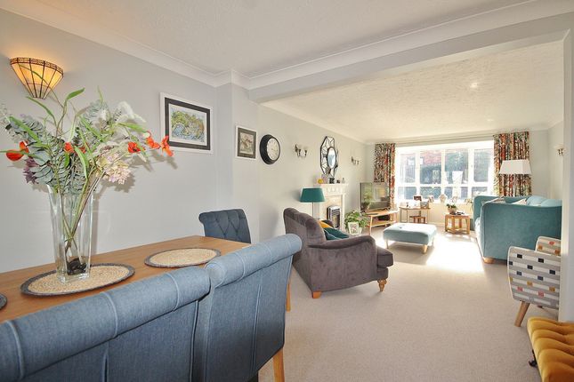 15, Union Way, Witney photo 2