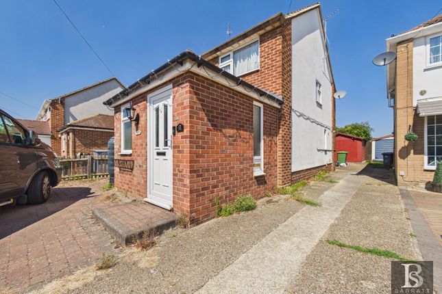 11 Meadow Way, Windsor photo 3