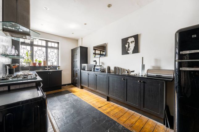 Thumbnail Flat to rent in Aylestone Avenue, Queen's Park, London