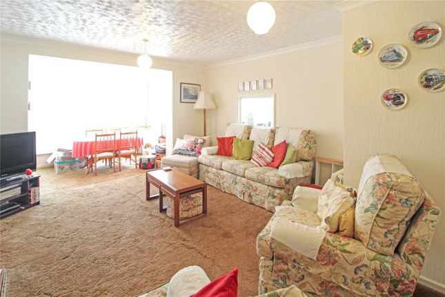 20, Sairard Gardens, Essex photo 2