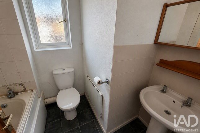 37, Keelinge Street, Tipton photo 4