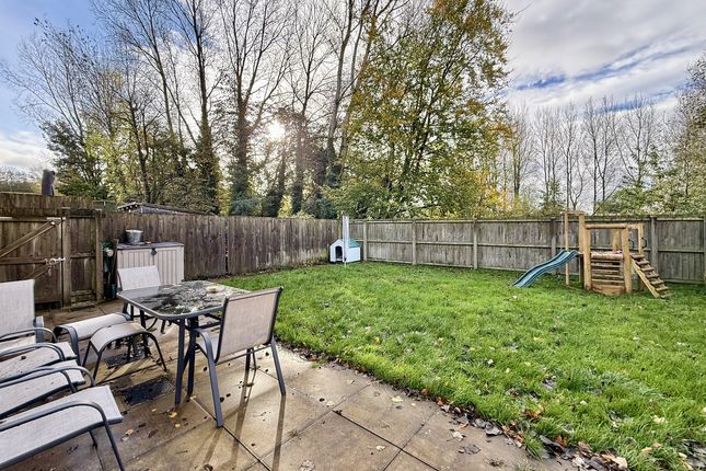 22, Pottery Gardens, Lancaster photo 2