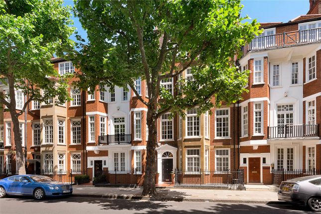 6-bed house on 10, The Vale, London, £38,783/mo