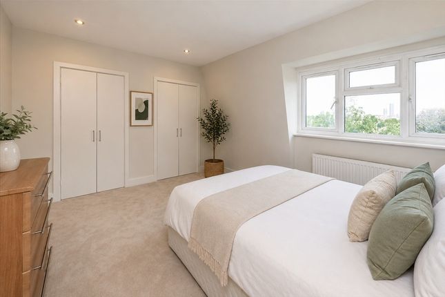 13A, Ariel Court, Shepherd's Bush W12 photo 2