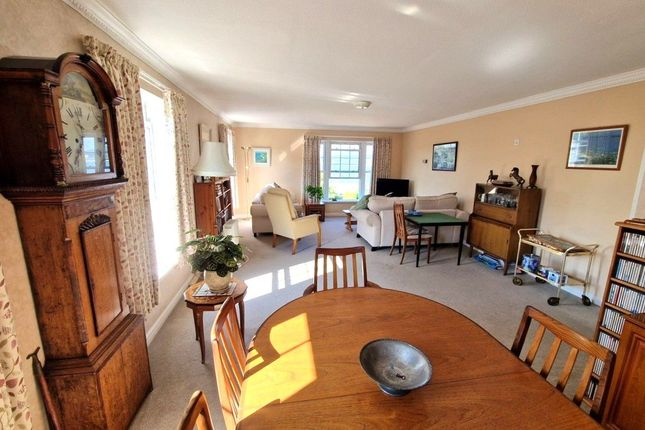 14 Pencarwick House, Louisa Place, Exmouth photo 3