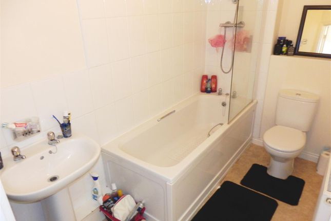 9, Knights Road, Nuneaton photo 3