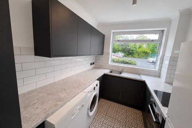 Flat 18, Fairfield Court, Manchester photo 2