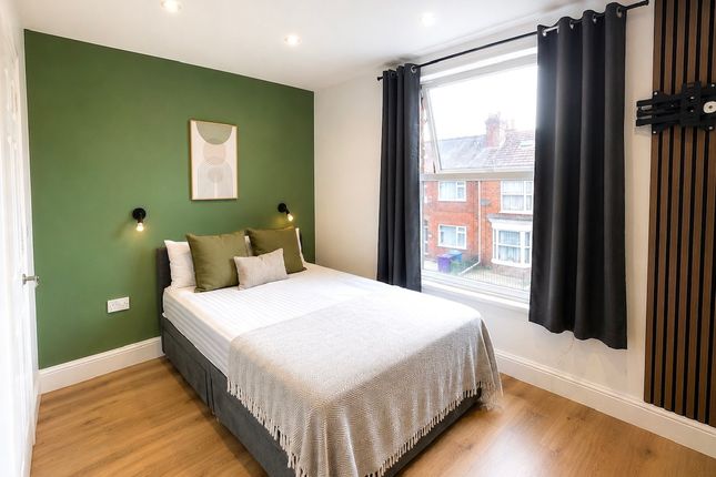 Studio flat on 32, Boston, £680/mo