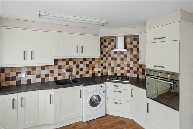 22, Larch Crescent, Nottingham photo 4
