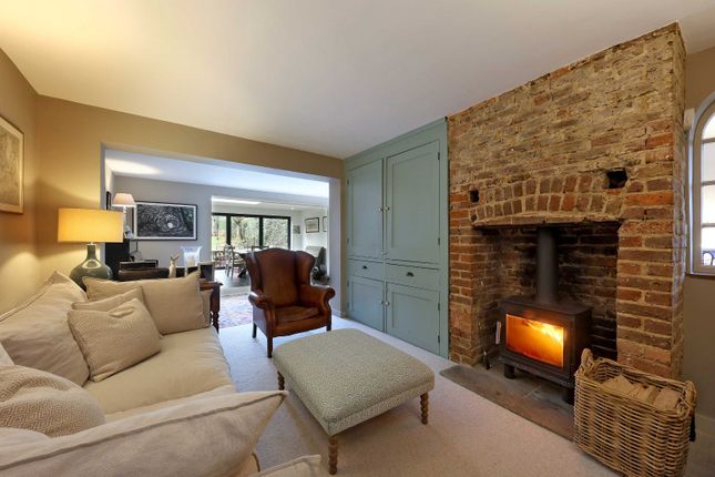 Woodbank,, Forty Green, Buckinghamshire photo 3