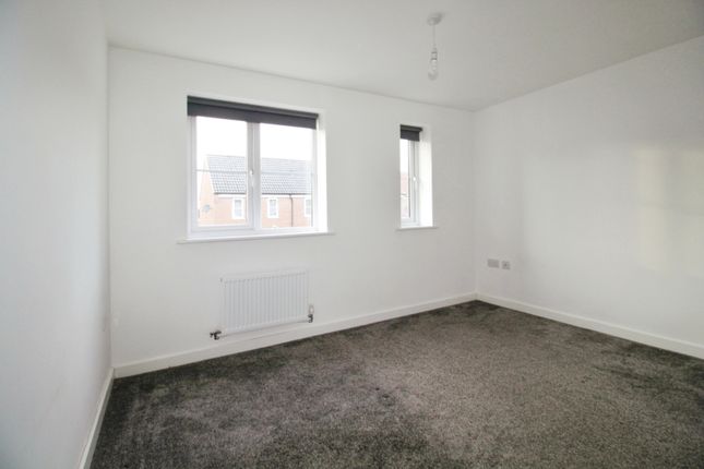 End terrace house for sale in Woodside Drive, Scunthorpe