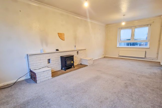 27, Perceval Close, Northampton photo 4
