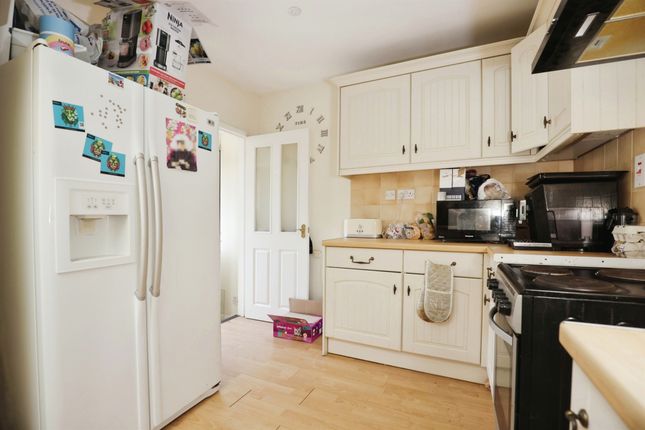6, Gibbs Road, Banbury photo 4