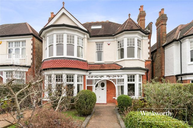 Thumbnail Detached house for sale in Etchingham Park Road, Finchley, London