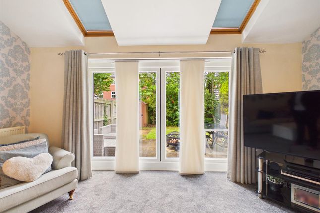 8, Pickering Grange, Brough photo 4
