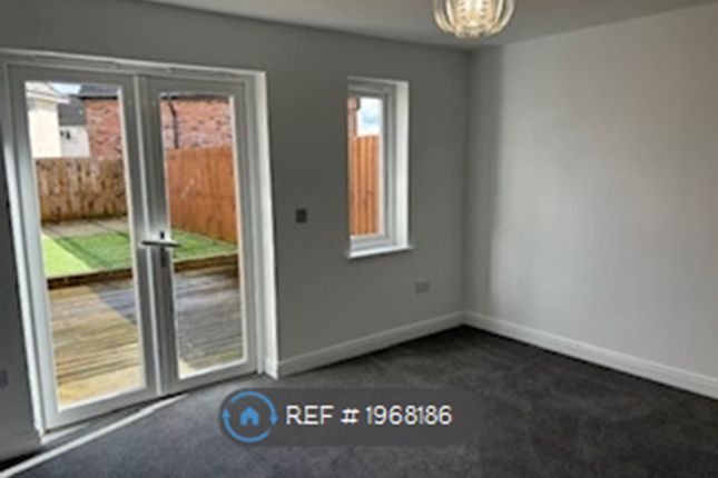 Terraced house to rent in South Chesters Place, Bonnyrigg