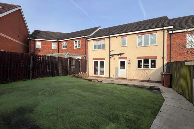 Terraced house for sale in Laurel Way, Scunthorpe