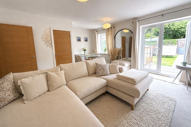 126, Brookwood Farm Drive, Woking photo 2