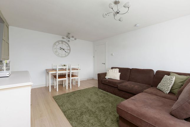 14 Torridon Lane, Dunfermline photo 4