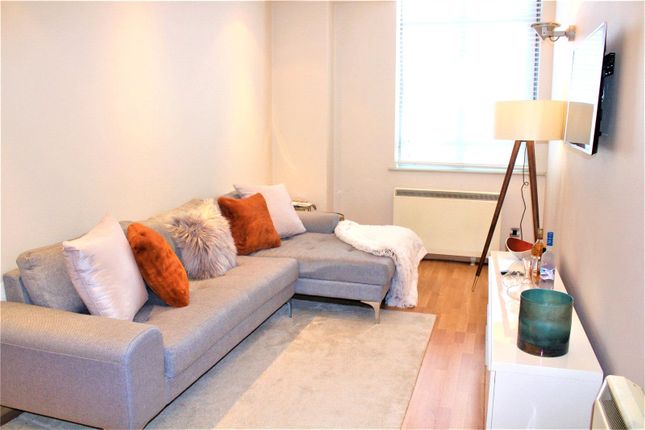 Thumbnail Flat to rent in City Road, Islington, London