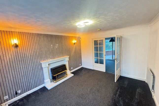 10, The Dene, Blackburn photo 3