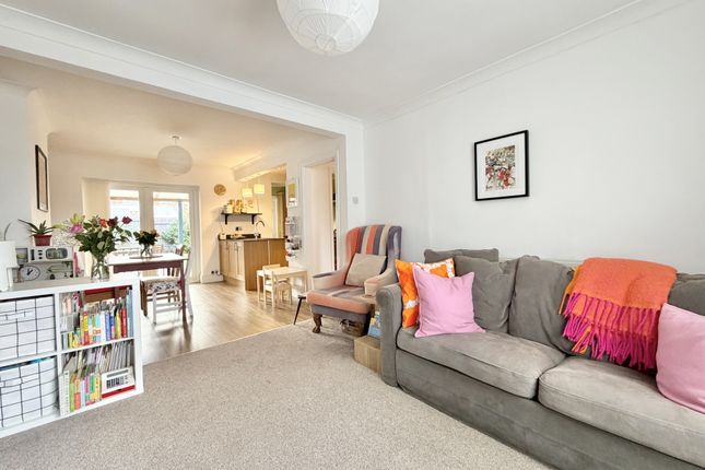 Briar Crescent, Exeter photo 4