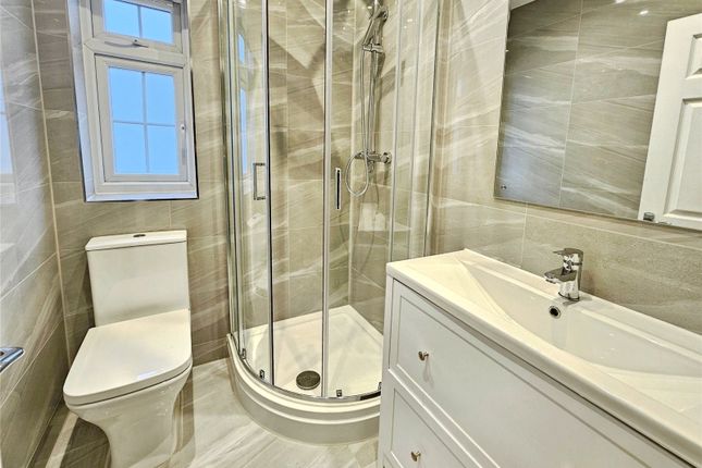 4, Bulstrode Way, Gerrards Cross photo 3