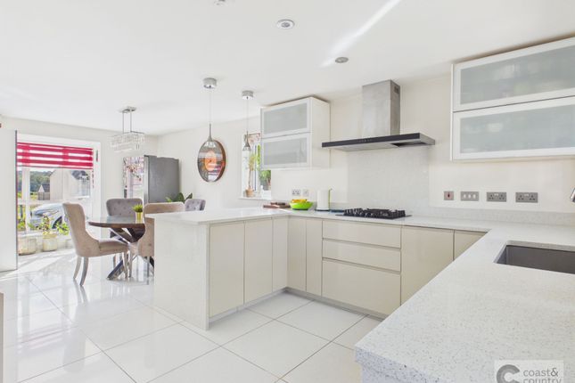 38 Saxon Way, Newton Abbot photo 4