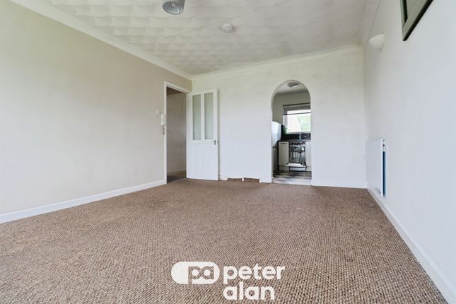 18, Trewartha Court, Cardiff photo 2
