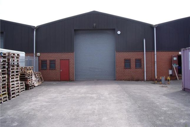 Light industrial to let in Unit 10, Moor Lane Trading Estate, Leeds, North Yorkshire