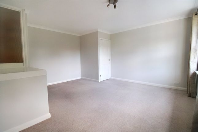 Flat to rent in Crowborough Hill, Crowborough, East Sussex
