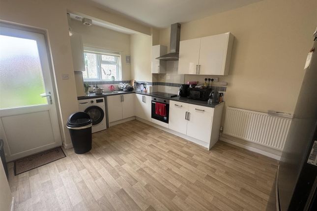 8, Oakland Street, Nottingham photo 3