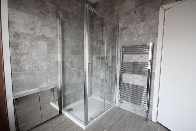 14 Monk Bridge Place, Leeds photo 4