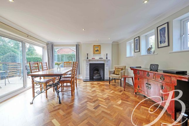 Curacao Ray Park Road, Maidenhead photo 4
