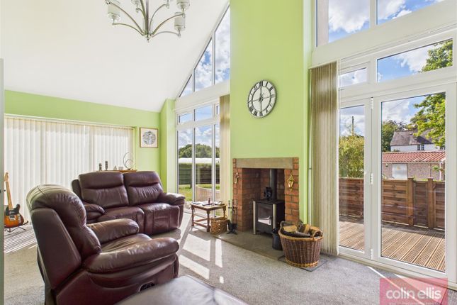 99, Garth End Road, Scarborough photo 4