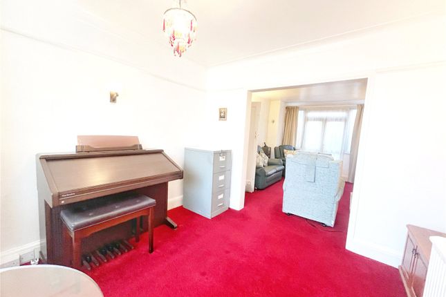 20, Carron Avenue, Manchester photo 4