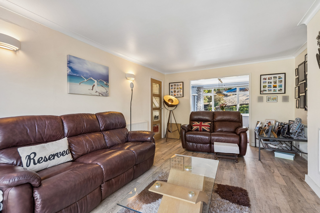 50, Clements Road, Rickmansworth photo 2