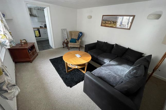 2B Abbey Mews,, Abbey Street, Crewkerne photo 2