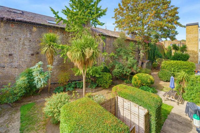 Flat 3, Deepdene Mansions, Rostrevor Road, London photo 2