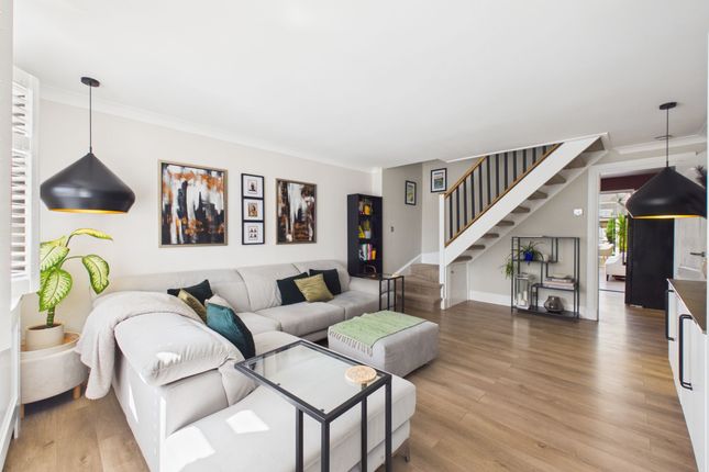14 Dalmellington Court, Hamilton photo 2