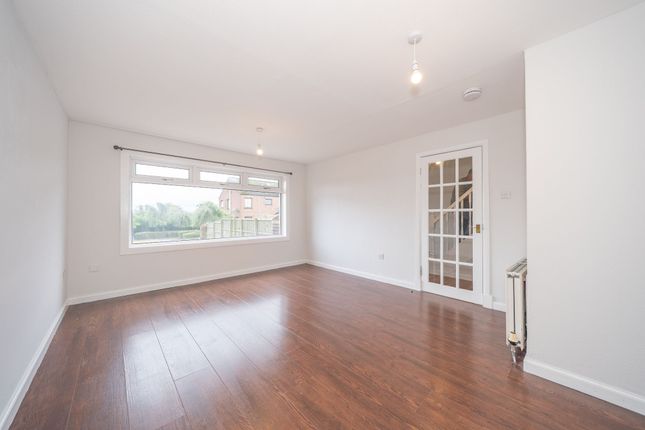 9 Thomson Grove, Broxburn photo 2