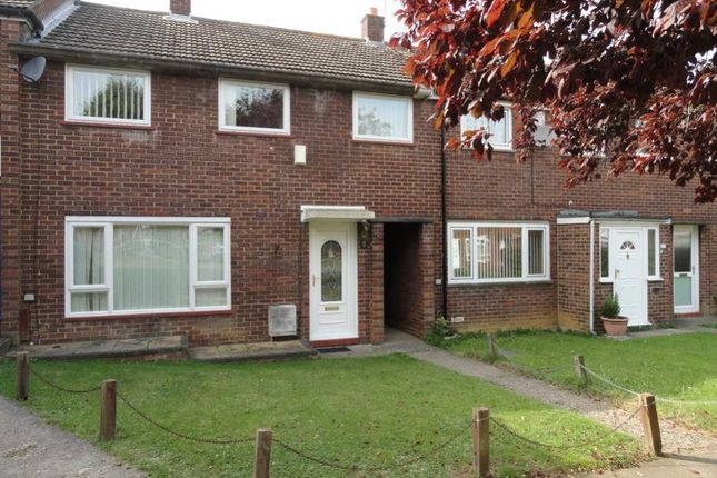 Thumbnail Terraced house to rent in Middlesex Drive, West Bletchley, Milton Keynes