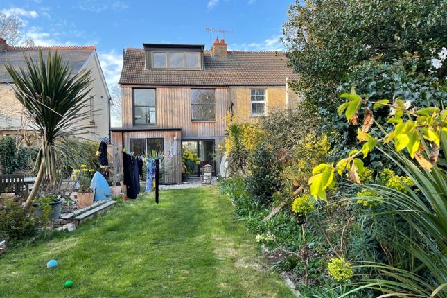 3-bed semi-detached on 2, Swiss Gardens, Shoreham-By-Sea, £525,000
