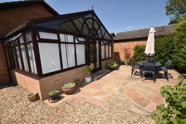 14, Whitehouse Road, Sleaford photo 2