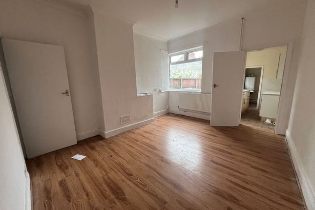 106, Alfreton Road, Derbyshire photo 2