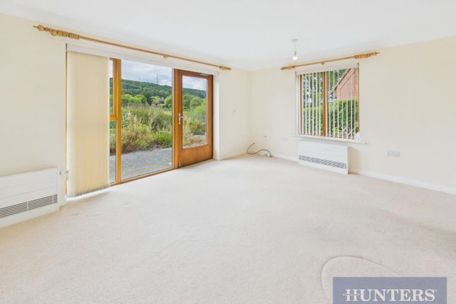 12, Plaxton Court, Scarborough photo 3