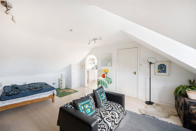 Flat 4, 4, Sandwell Crescent, West Hampstead photo 4