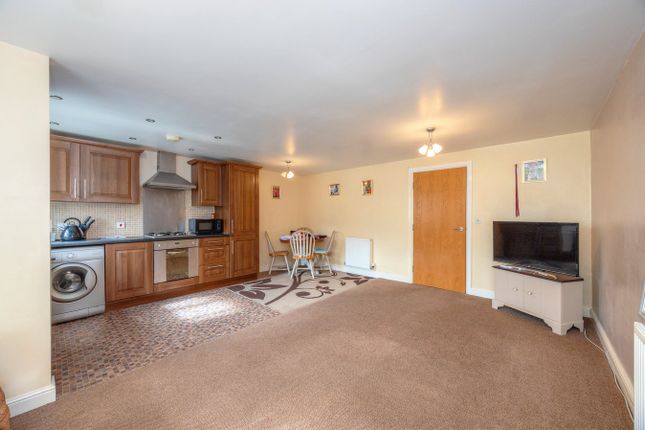 Flat 32, Jordan Hill,, Gawber Road, Barnsley photo 3