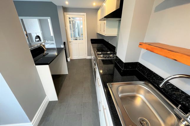 Houldsworth Road, Fulwood photo 4